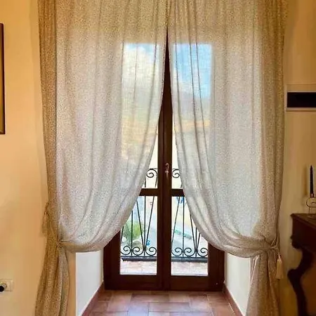 La Casina Di Nada マッサ・マルターナ